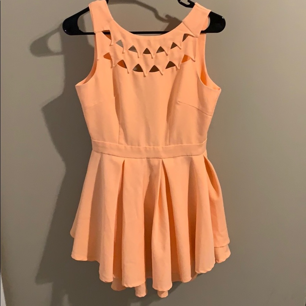 m coral dress.